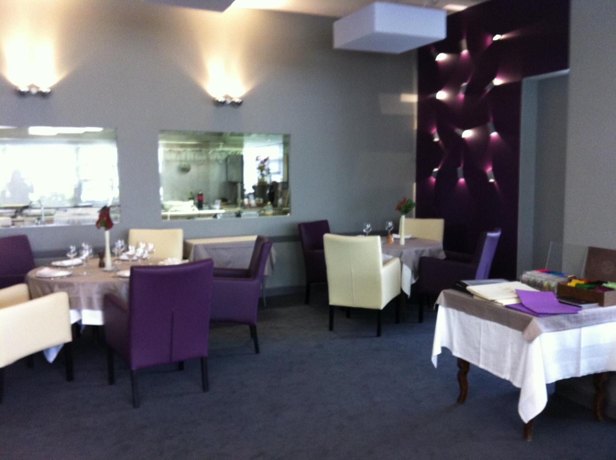 Logis - Hotel Du Nord Et Restaurant La Table D'Elisa Compiègne Exteriér fotografie