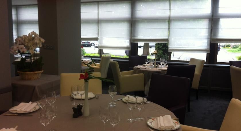 Logis - Hotel Du Nord Et Restaurant La Table D'Elisa Compiègne Exteriér fotografie